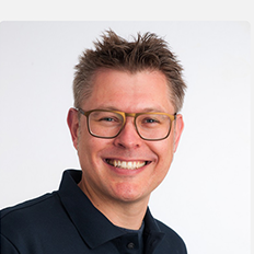 Dr. Dennis Belger